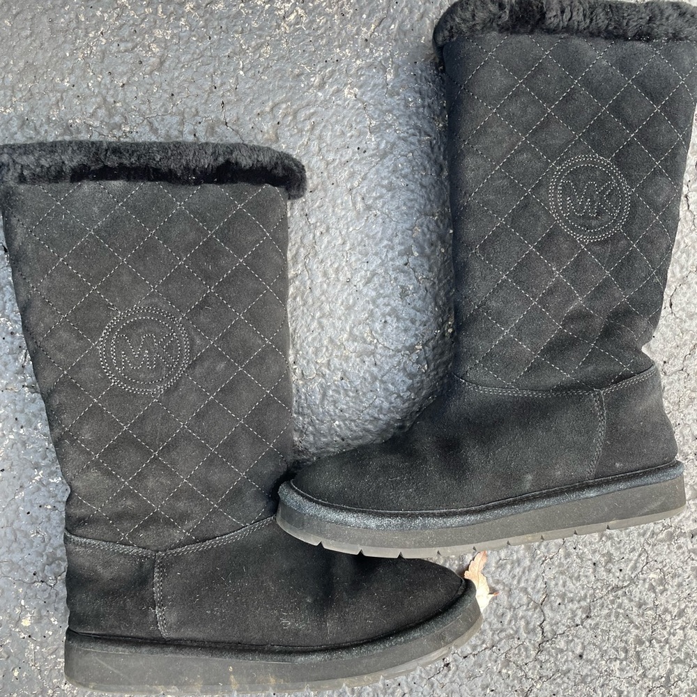 Michael Kors Women's Black
Michael Kors Quilted Boots Size 7